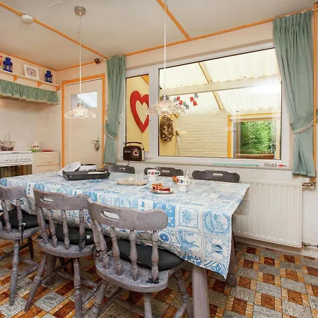 Holiday home In Near Canal Trails, Cleaning Included Nederweert-Eind
