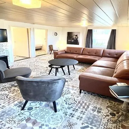 Holiday home In Near Canal Trails, Cleaning Included *