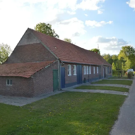 In Near Canal Trails, Cleaning Included * Nederweert-Eind